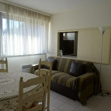 Hyères, 2 Pièces, 4 Personnes - Fr-1-335-56 Appartamento Hyères